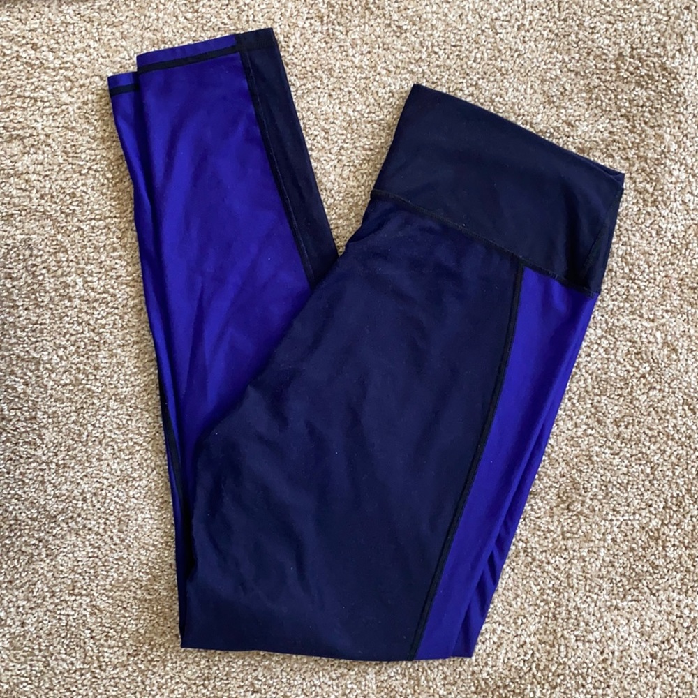 Fabletics High Waisted Powerhold Leggings 7/8